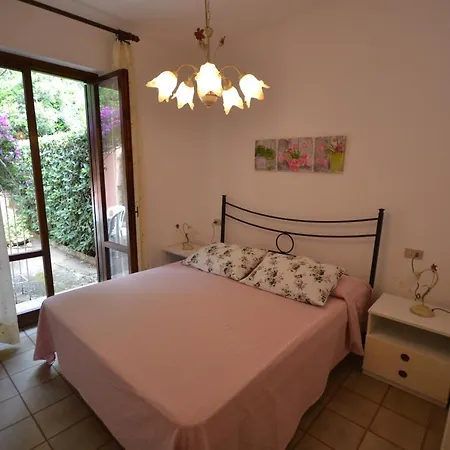 Saline Apartamento Magazzini (Tuscany)